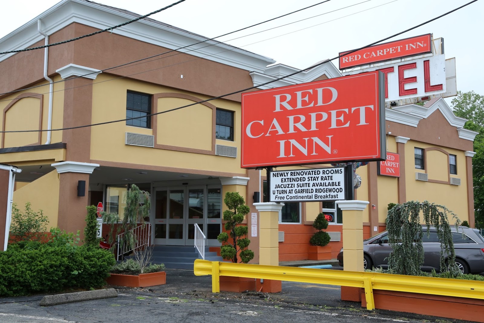 Photo of Red Carpet Inn in Elmwood Park City, New Jersey, United States - 1 Picture of Point of interest, Establishment, Lodging