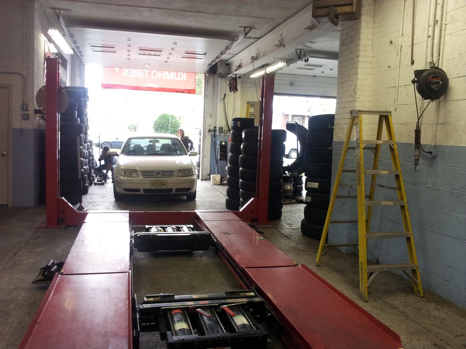 Photo of Super Top Tires in Paterson City, New Jersey, United States - 4 Picture of Point of interest, Establishment, Store, Car repair