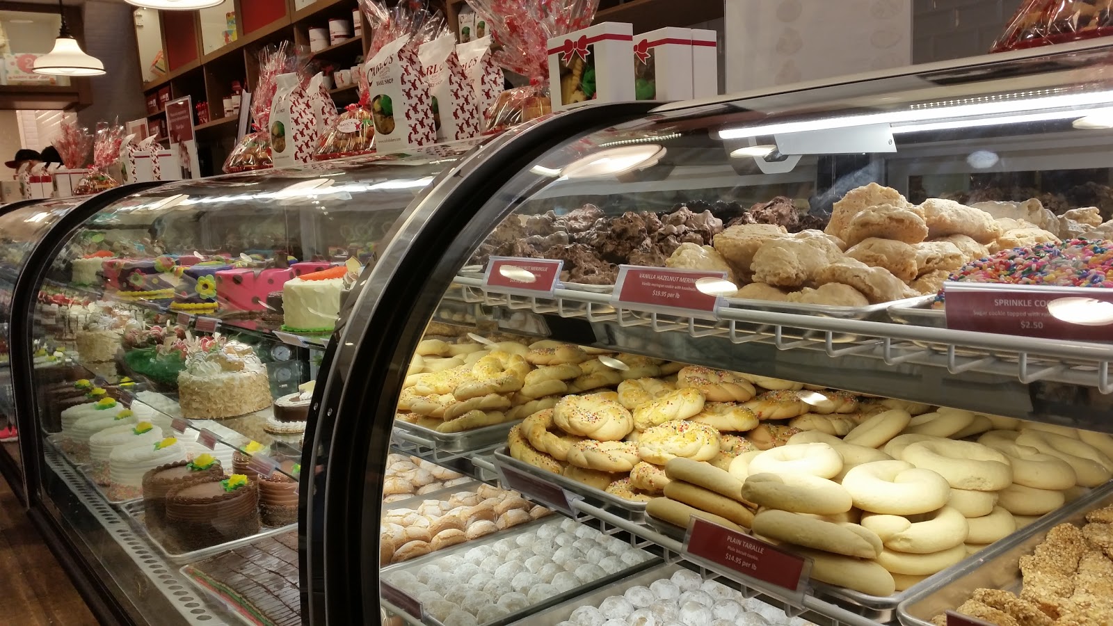 Photo of Carlo's Bakery in Hoboken City, New Jersey, United States - 6 Picture of Food, Point of interest, Establishment, Store, Bakery