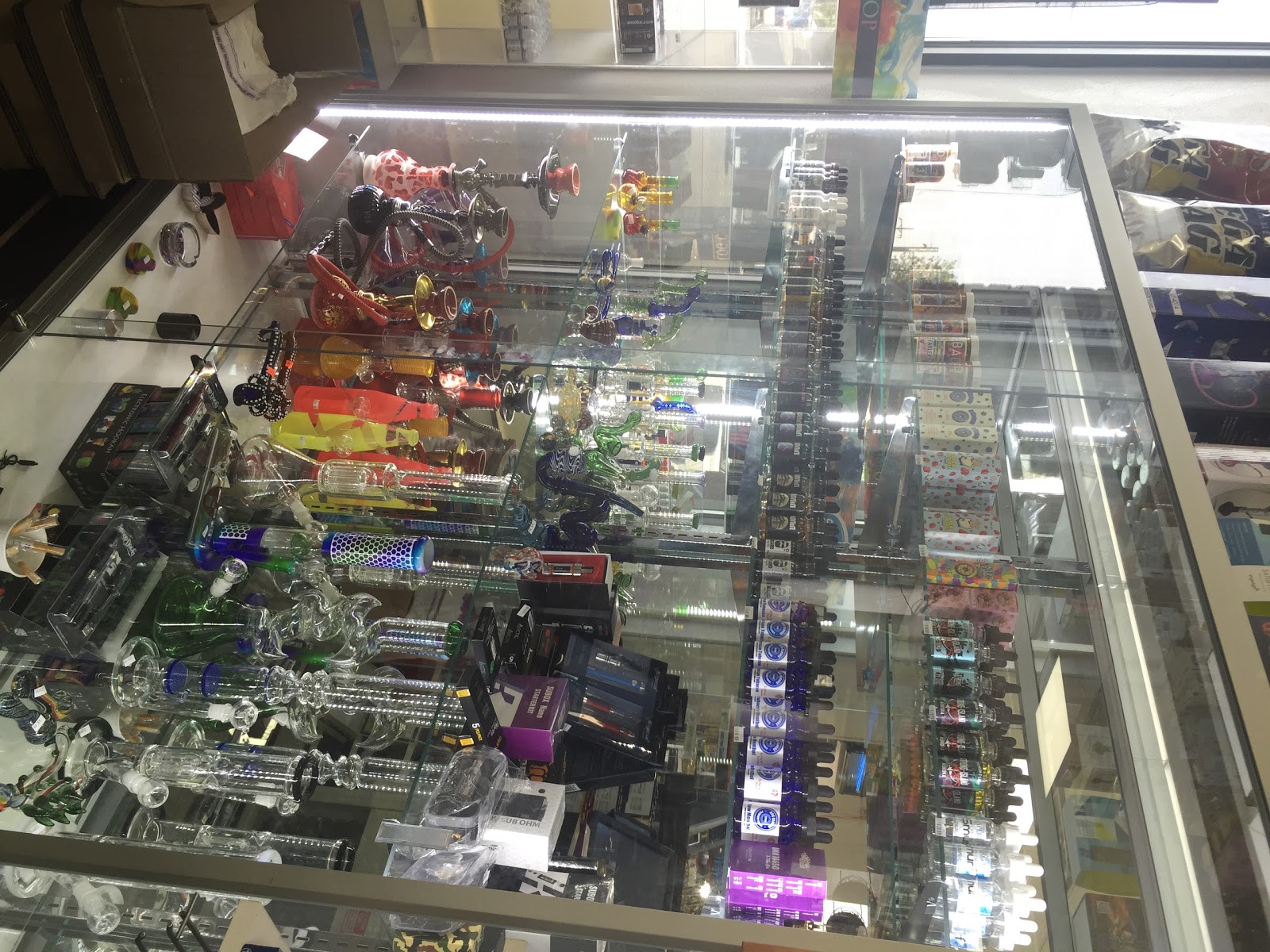 Photo of Grab & Go Market Place / Vape Store in New Hyde Park City, New York, United States - 6 Picture of Point of interest, Establishment, Store