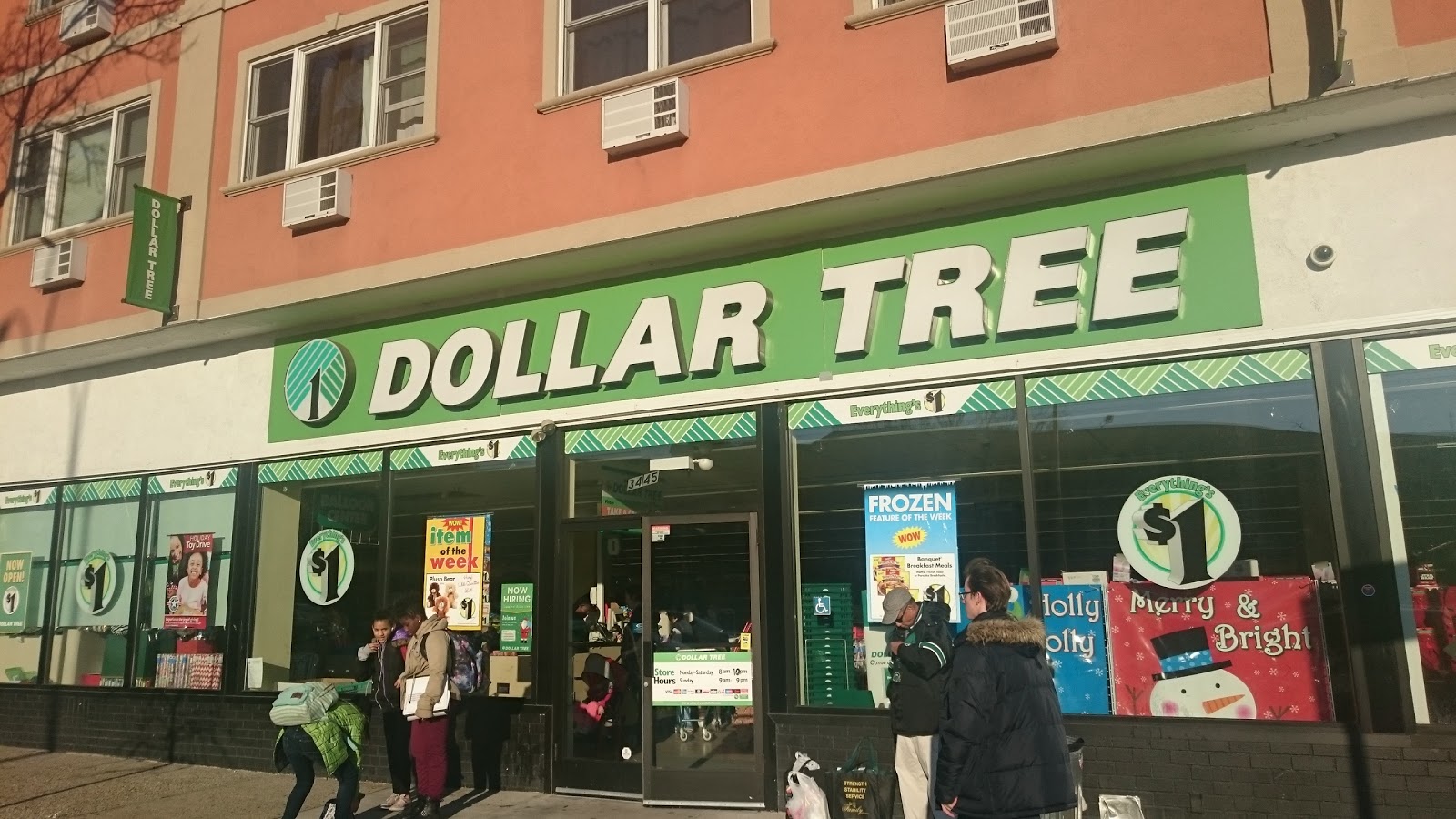 Photo of Dollar Tree in Queens City, New York, United States - 1 Picture of Food, Point of interest, Establishment, Store, Home goods store