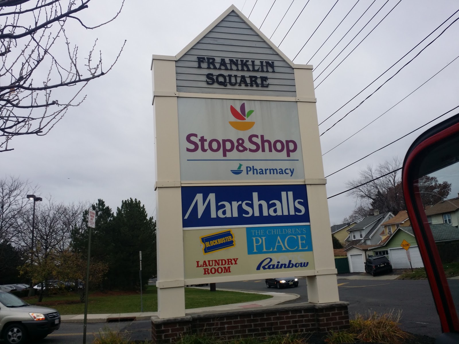 Photo of Franklin Square Plaza in Bloomfield City, New Jersey, United States - 1 Picture of Point of interest, Establishment, Shopping mall