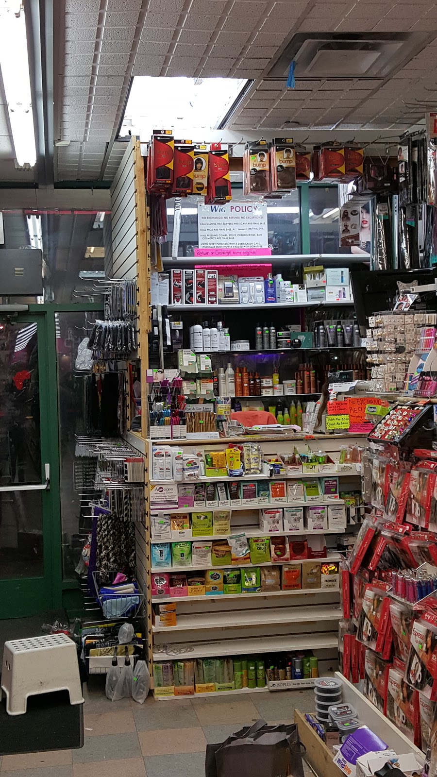 Photo of peartree beauty supply & wigs in Bronx City, New York, United States - 1 Picture of Point of interest, Establishment, Store, Beauty salon, Hair care