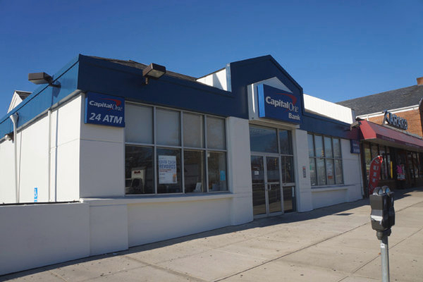 Photo of Capital One Bank in Howard Beach City, New York, United States - 1 Picture of Point of interest, Establishment, Finance, Atm, Bank