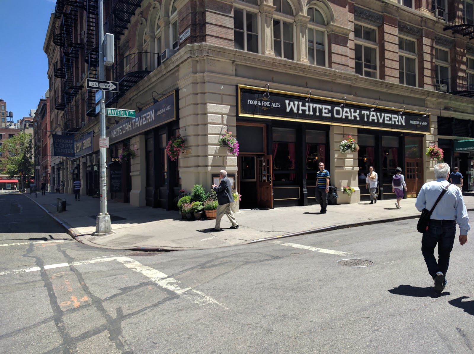 Photo of White Oak Tavern in New York City, New York, United States - 8 Picture of Restaurant, Food, Point of interest, Establishment, Bar