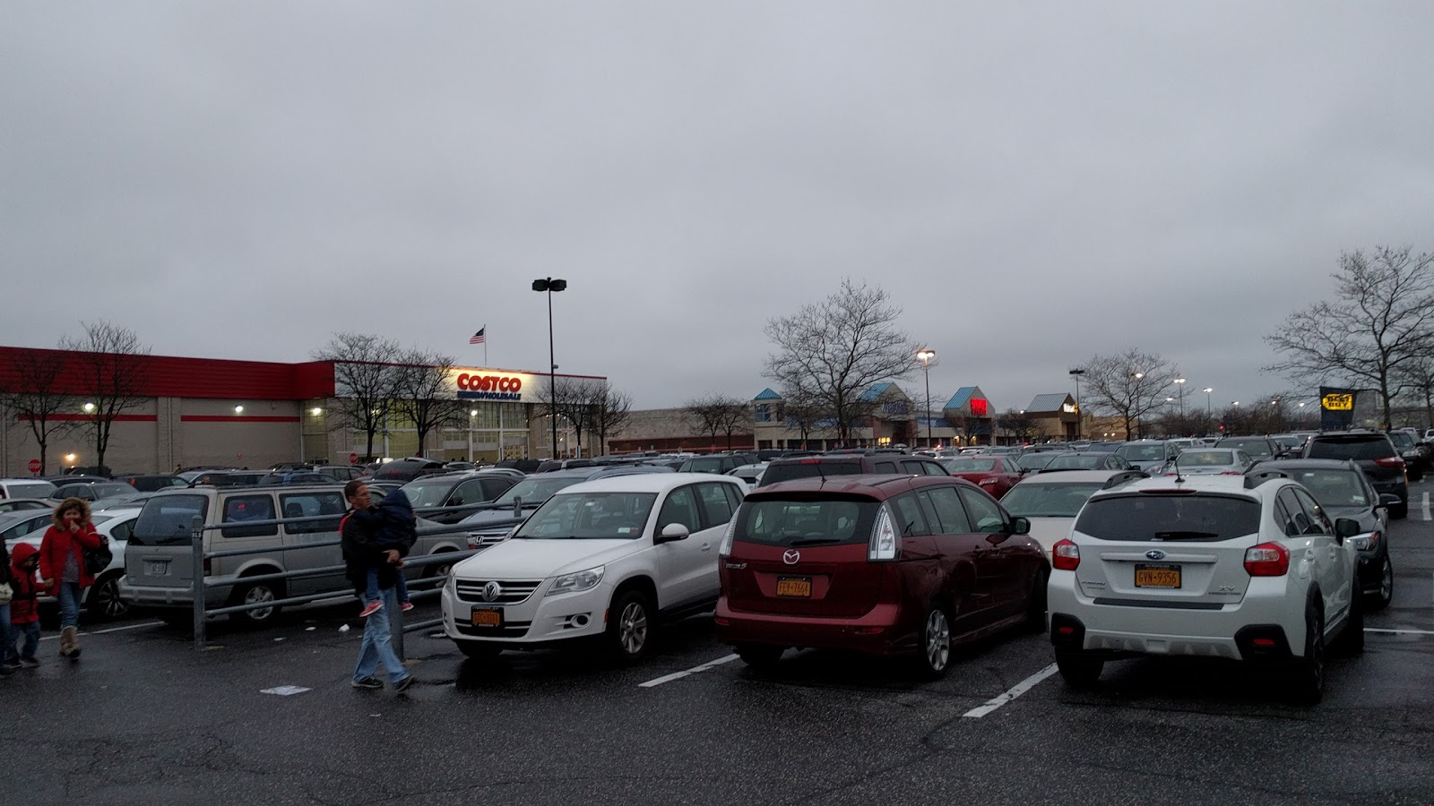 Photo of Costco Wholesale in Westbury City, New York, United States - 6 Picture of Food, Point of interest, Establishment, Store