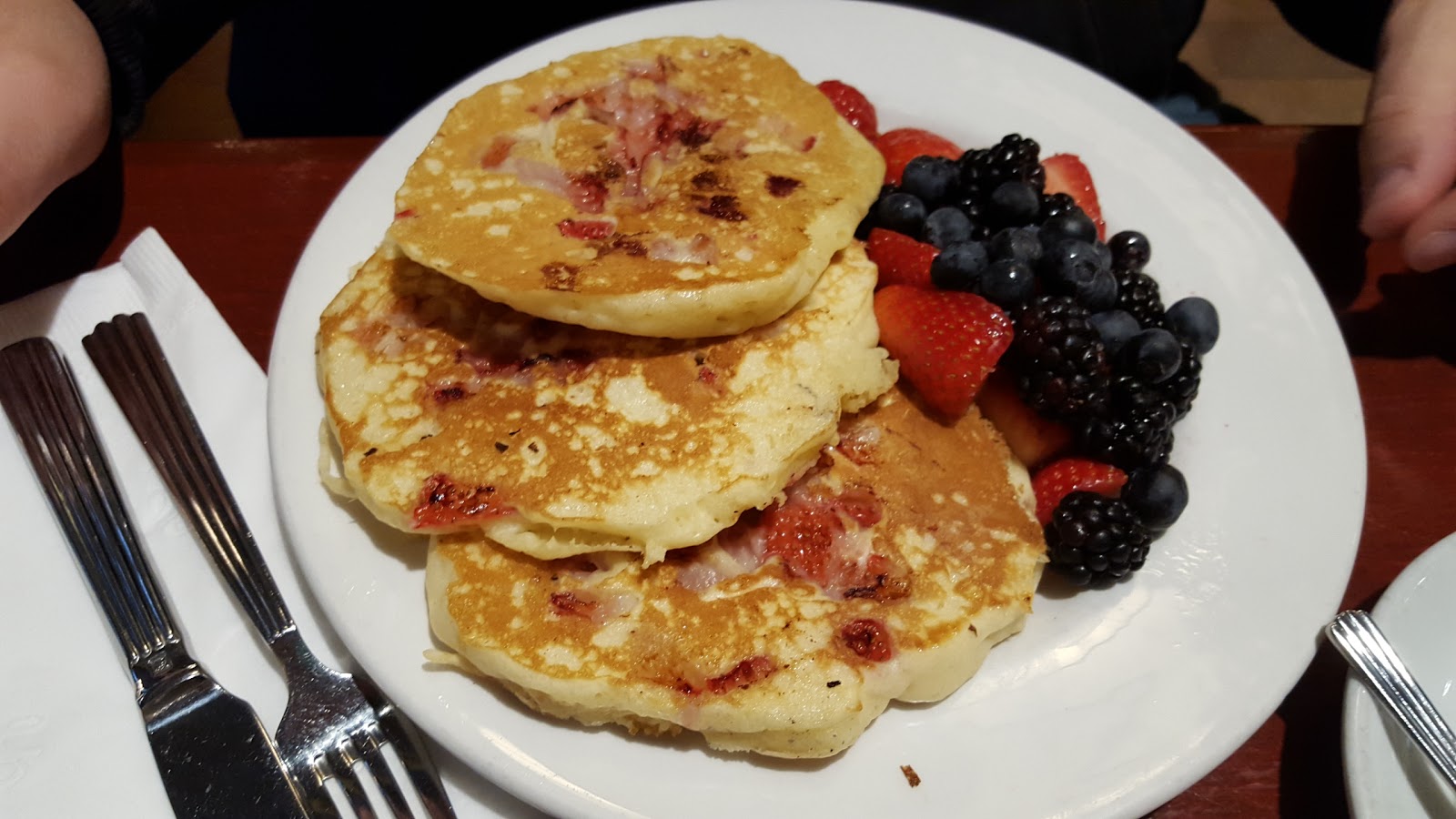 Photo of Cupping Room Cafe in New York City, New York, United States - 2 Picture of Restaurant, Food, Point of interest, Establishment, Cafe, Bar