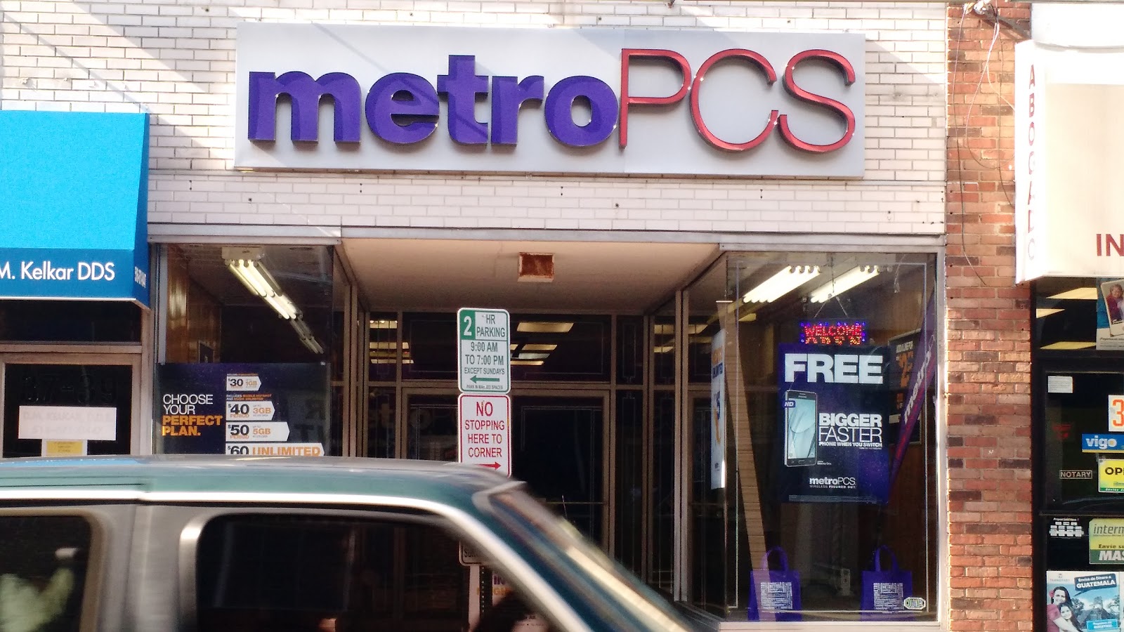 Photo of MetroPCS Authorized Dealer in Glen Cove City, New York, United States - 1 Picture of Point of interest, Establishment, Store