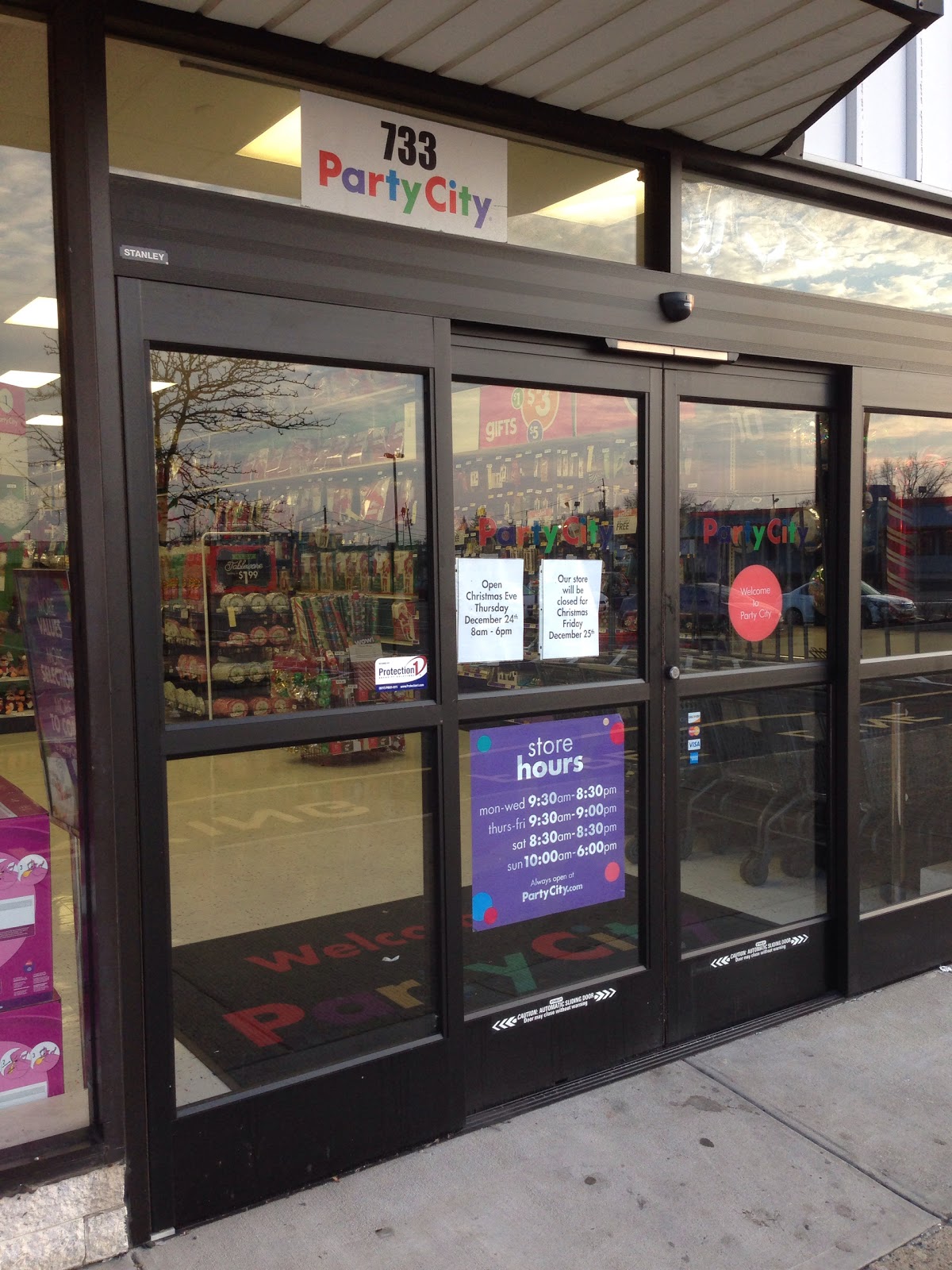 Photo of Party City in Jersey City, New Jersey, United States - 2 Picture of Food, Point of interest, Establishment, Store, Home goods store, Clothing store