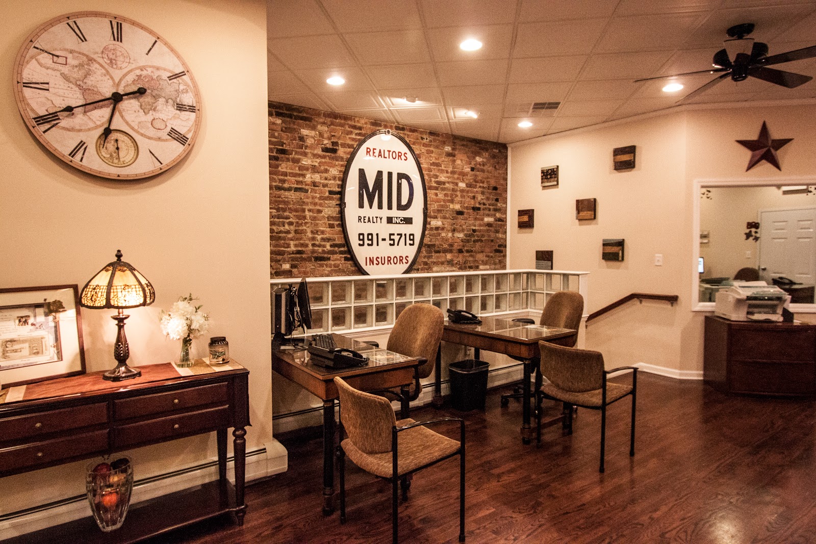 Photo of Mid Realty Inc in Kearny City, New Jersey, United States - 6 Picture of Point of interest, Establishment, Real estate agency