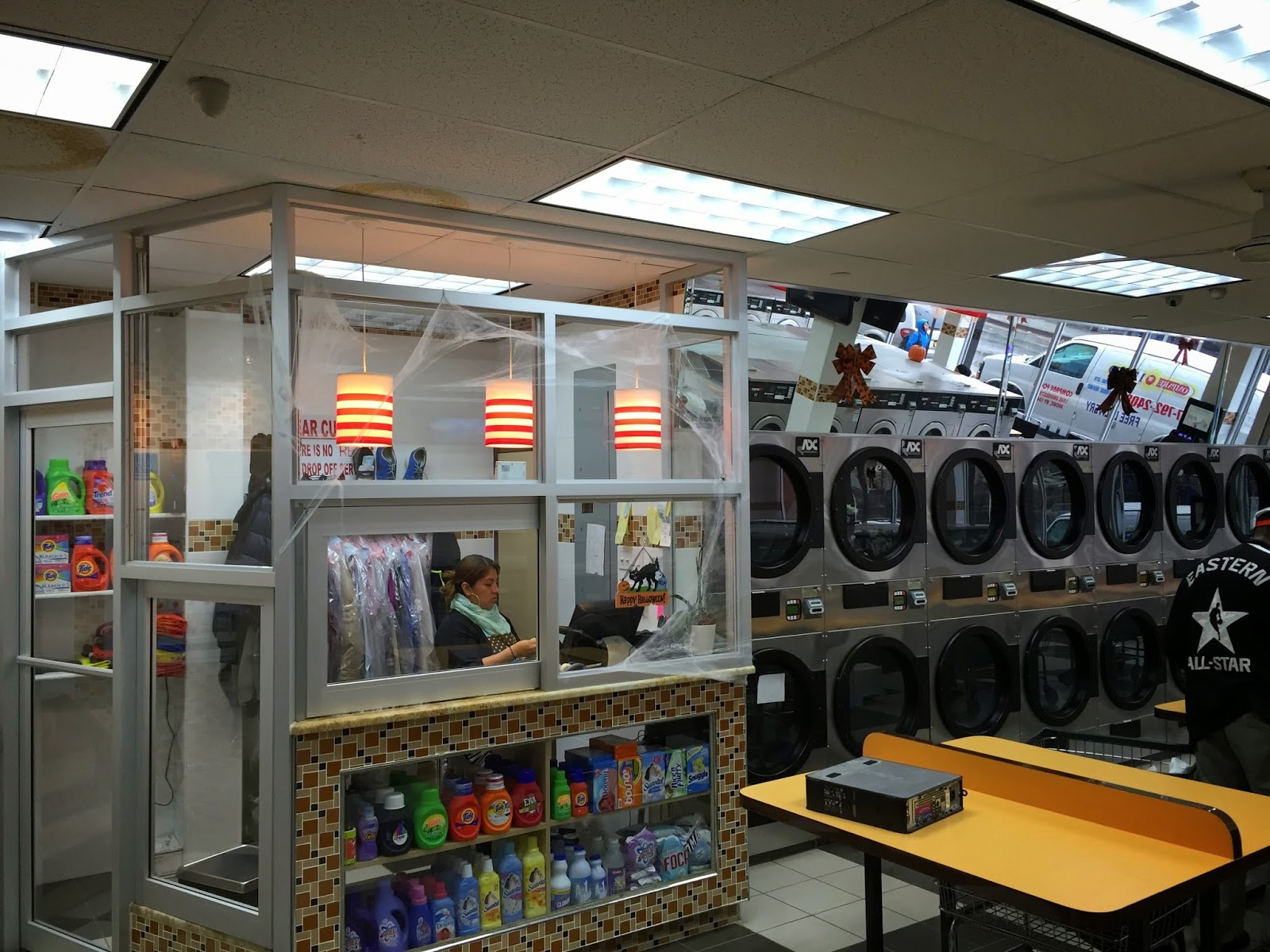 Photo of 1925 Laundromat in Bronx City, New York, United States - 4 Picture of Point of interest, Establishment, Laundry