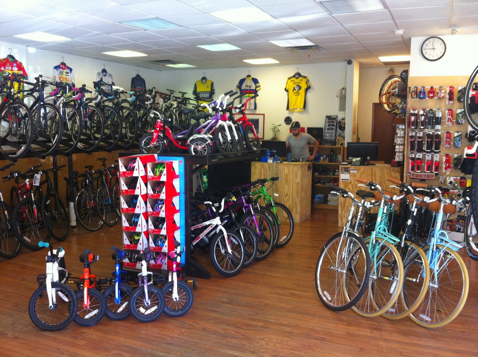 Photo of Spin City Cycle in Queens City, New York, United States - 1 Picture of Point of interest, Establishment, Store, Bicycle store