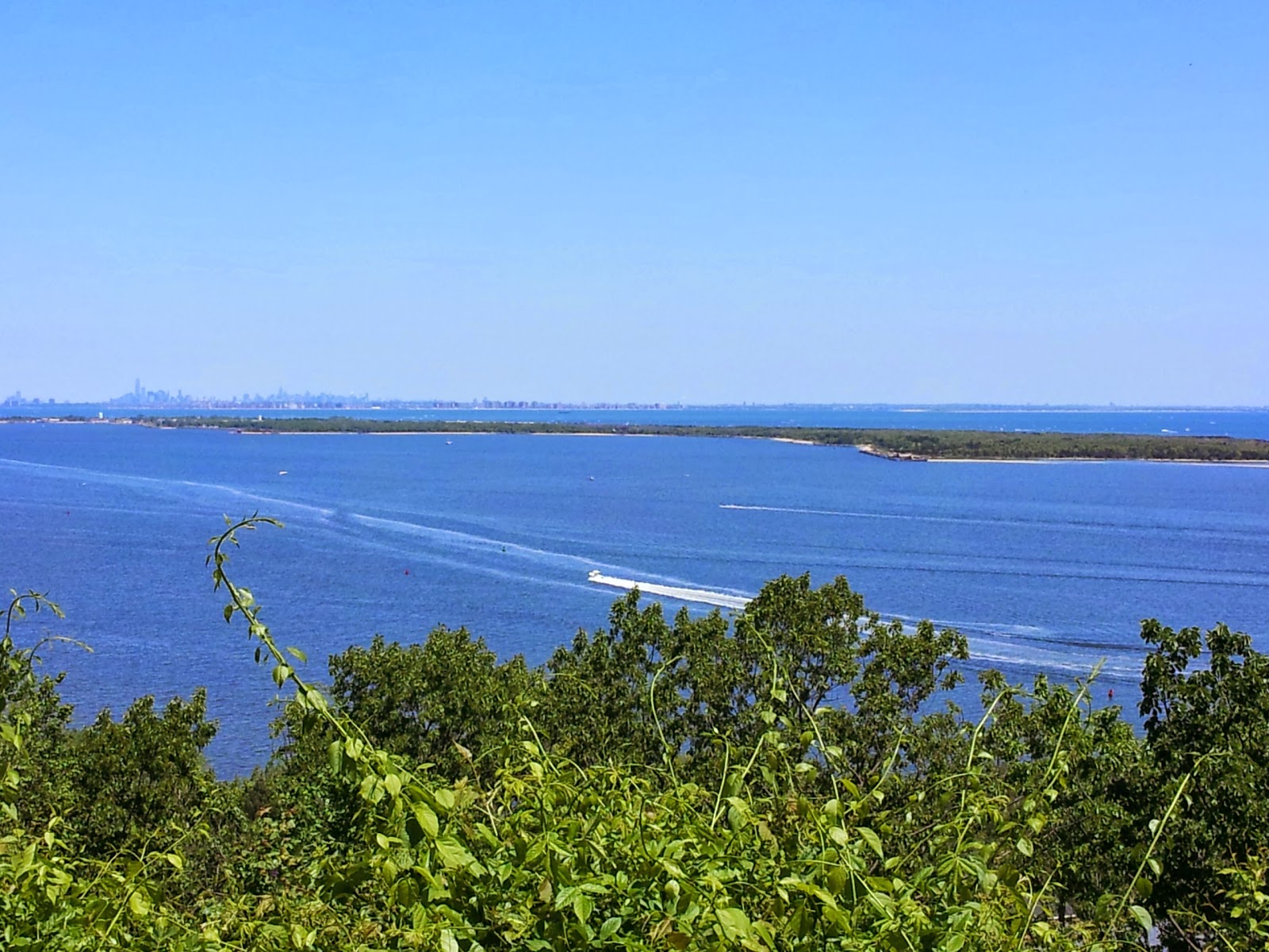 Photo of Mount Mitchill Scenic Overlook in Atlantic Highlands City, New Jersey, United States - 1 Picture of Point of interest, Establishment, Park