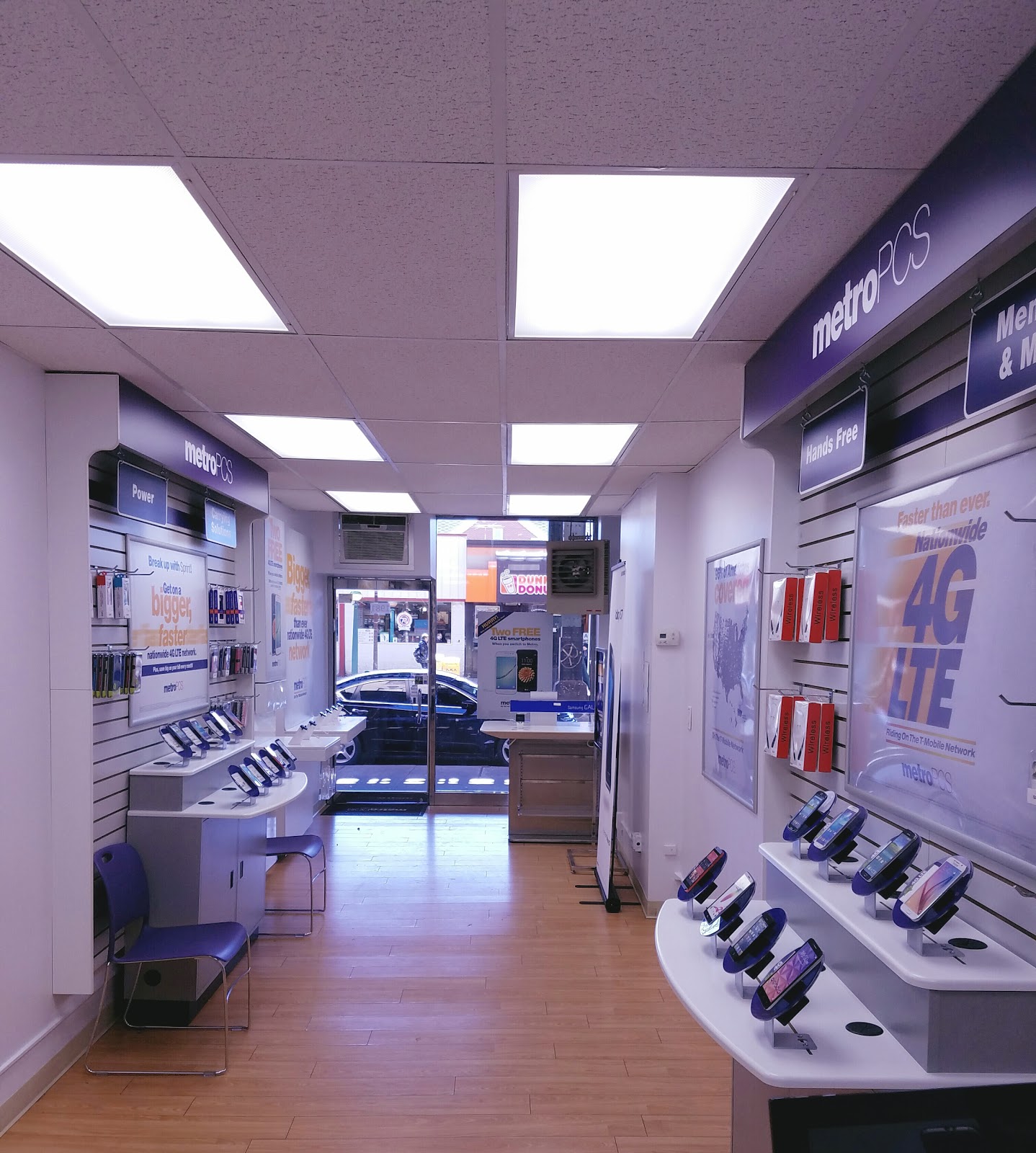 Photo of Authorized MetroPCS Dealer in Kings County City, New York, United States - 1 Picture of Point of interest, Establishment, Finance, Store, Home goods store, Electronics store