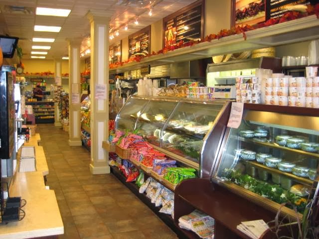 Photo of Delicacies Gourmet Delicatessen & Pizza in Roslyn City, New York, United States - 5 Picture of Restaurant, Food, Point of interest, Establishment, Store, Meal takeaway