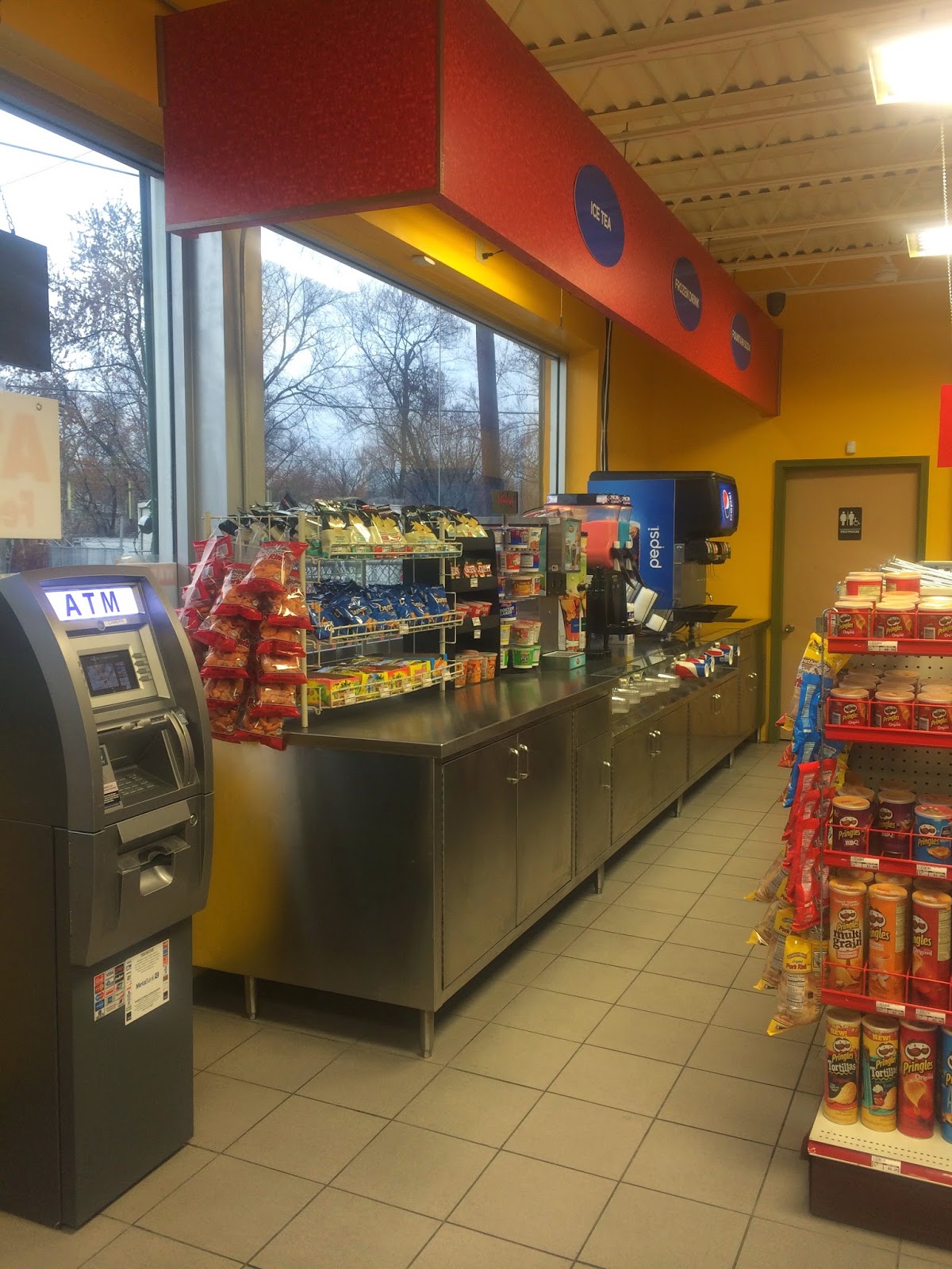 Photo of Dawa Food Mart in Paterson City, New Jersey, United States - 2 Picture of Restaurant, Food, Point of interest, Establishment, Store, Meal delivery, Grocery or supermarket, Convenience store