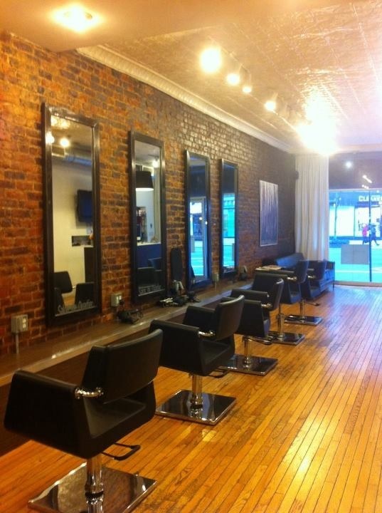 Photo of Salon De Quartier Manhattan Hair Salon - Ombre, balayage, inoa & Hipster Hairstyles in New York City, New York, United States - 2 Picture of Point of interest, Establishment, Store, Clothing store, Beauty salon, Hair care