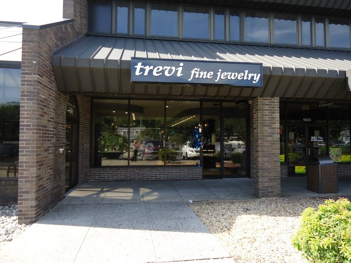 Photo of Trevi Fine Jewelry in Woodland Park City, New Jersey, United States - 2 Picture of Point of interest, Establishment, Finance, Store, Jewelry store