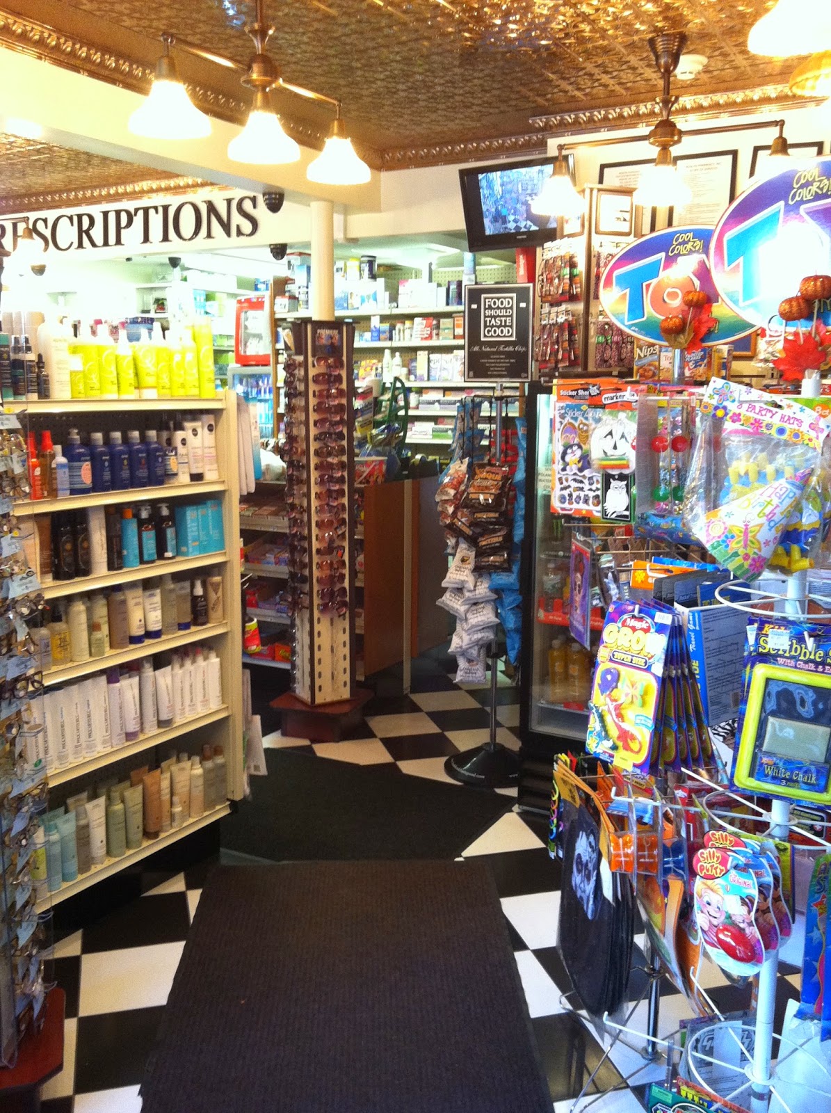 Photo of Roslyn Pharmacy in Roslyn City, New York, United States - 6 Picture of Point of interest, Establishment, Store, Health, Pharmacy