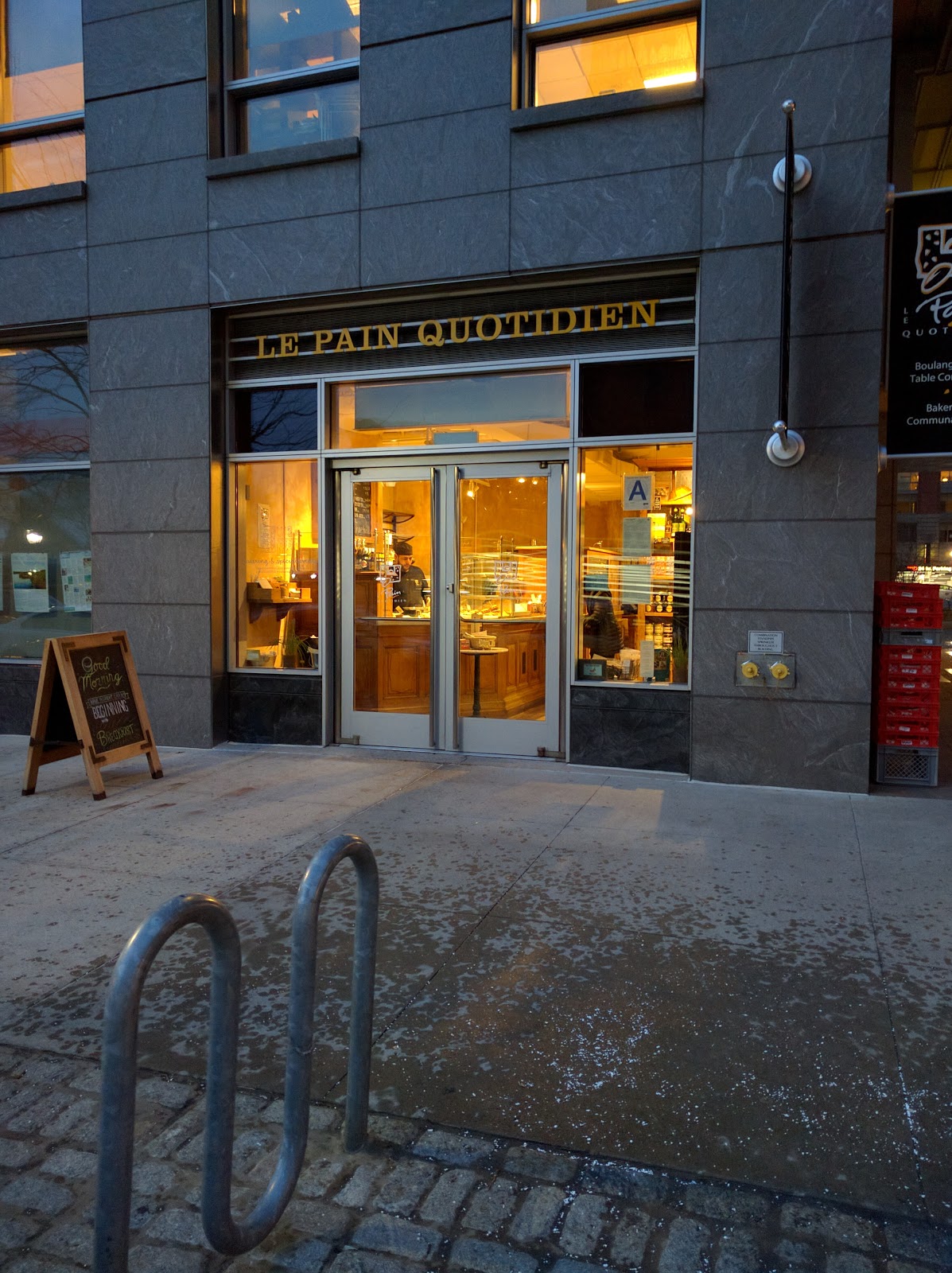 Photo of Le Pain Quotidien - Battery Park City in New York City, New York, United States - 1 Picture of Restaurant, Food, Point of interest, Establishment, Store, Cafe, Bakery