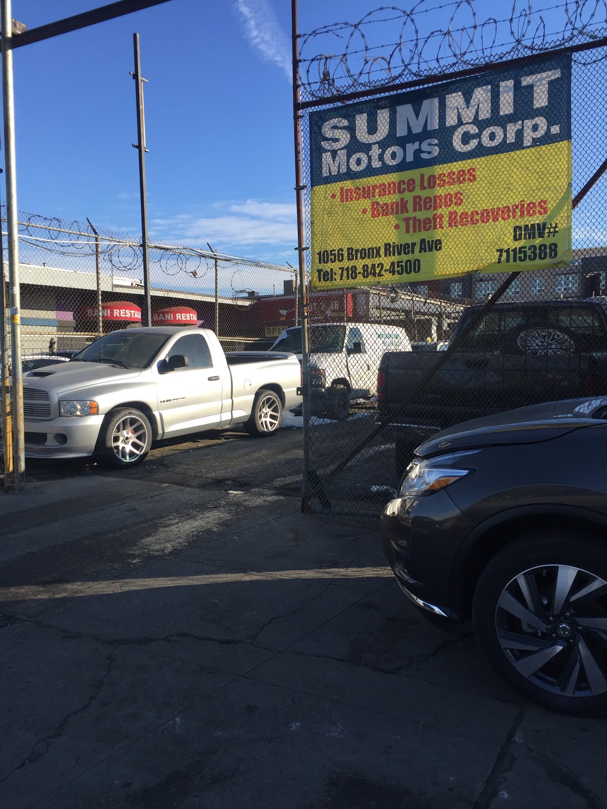 Photo of Summit Motors Corporation in Bronx City, New York, United States - 1 Picture of Point of interest, Establishment, Car dealer, Store