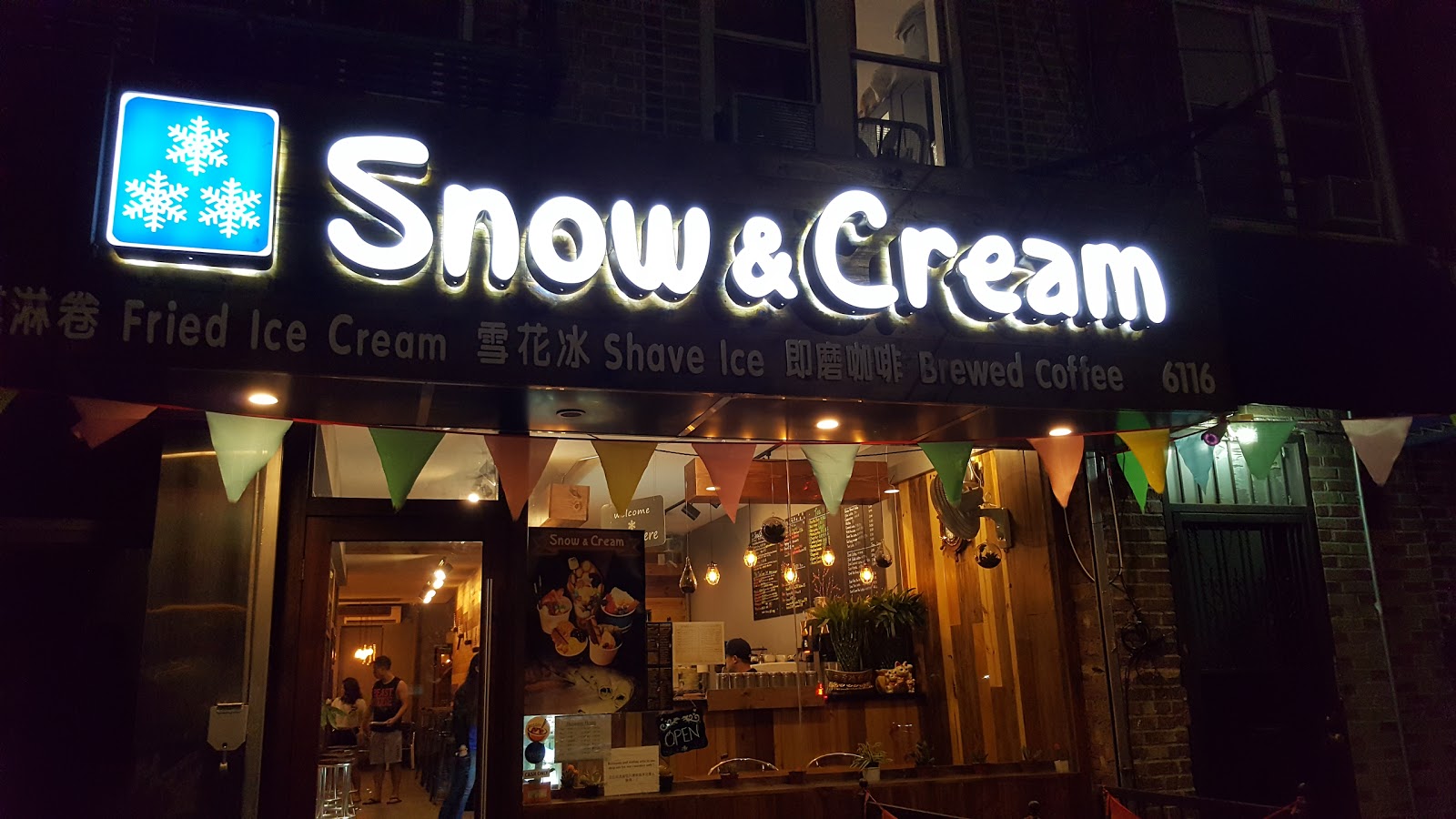 Photo of Snow & Cream in Kings County City, New York, United States - 9 Picture of Food, Point of interest, Establishment, Store, Cafe