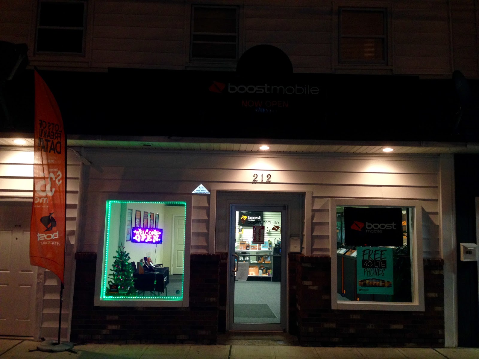 Photo of BOOST MOBILE KEANSBURG NJ in Keansburg City, New Jersey, United States - 4 Picture of Point of interest, Establishment, Store