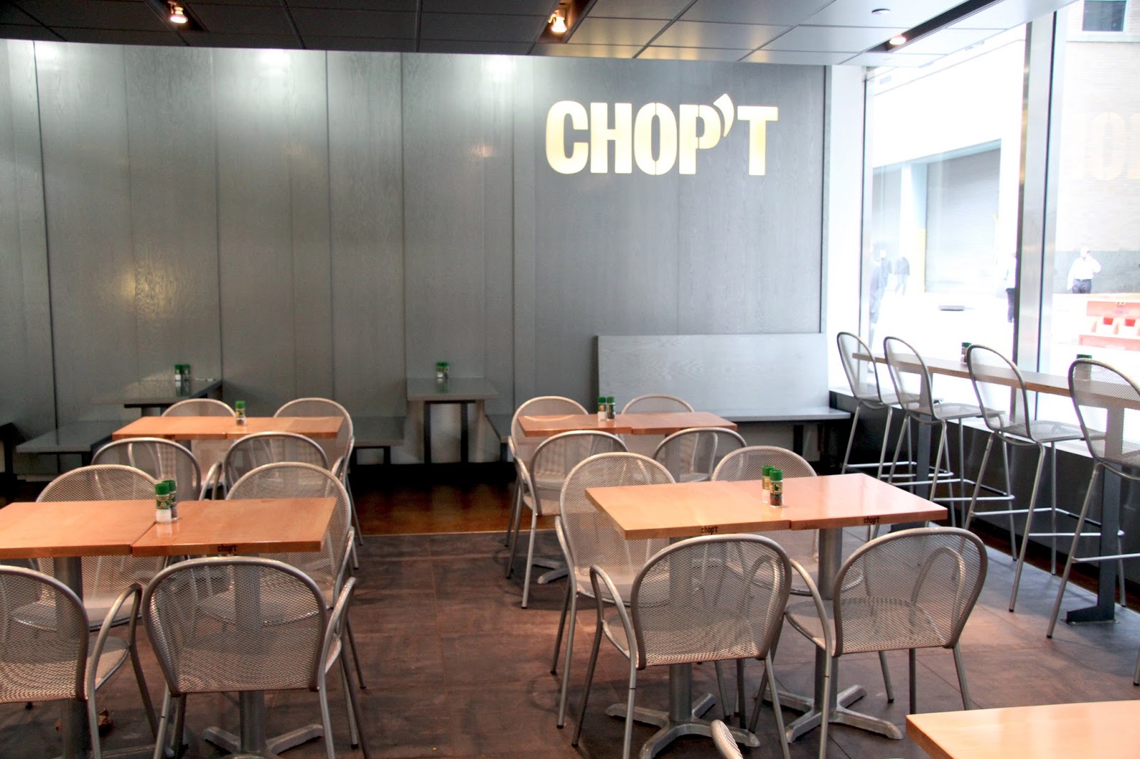 Photo of Chop't in New York City, New York, United States - 1 Picture of Restaurant, Food, Point of interest, Establishment, Meal takeaway, Meal delivery