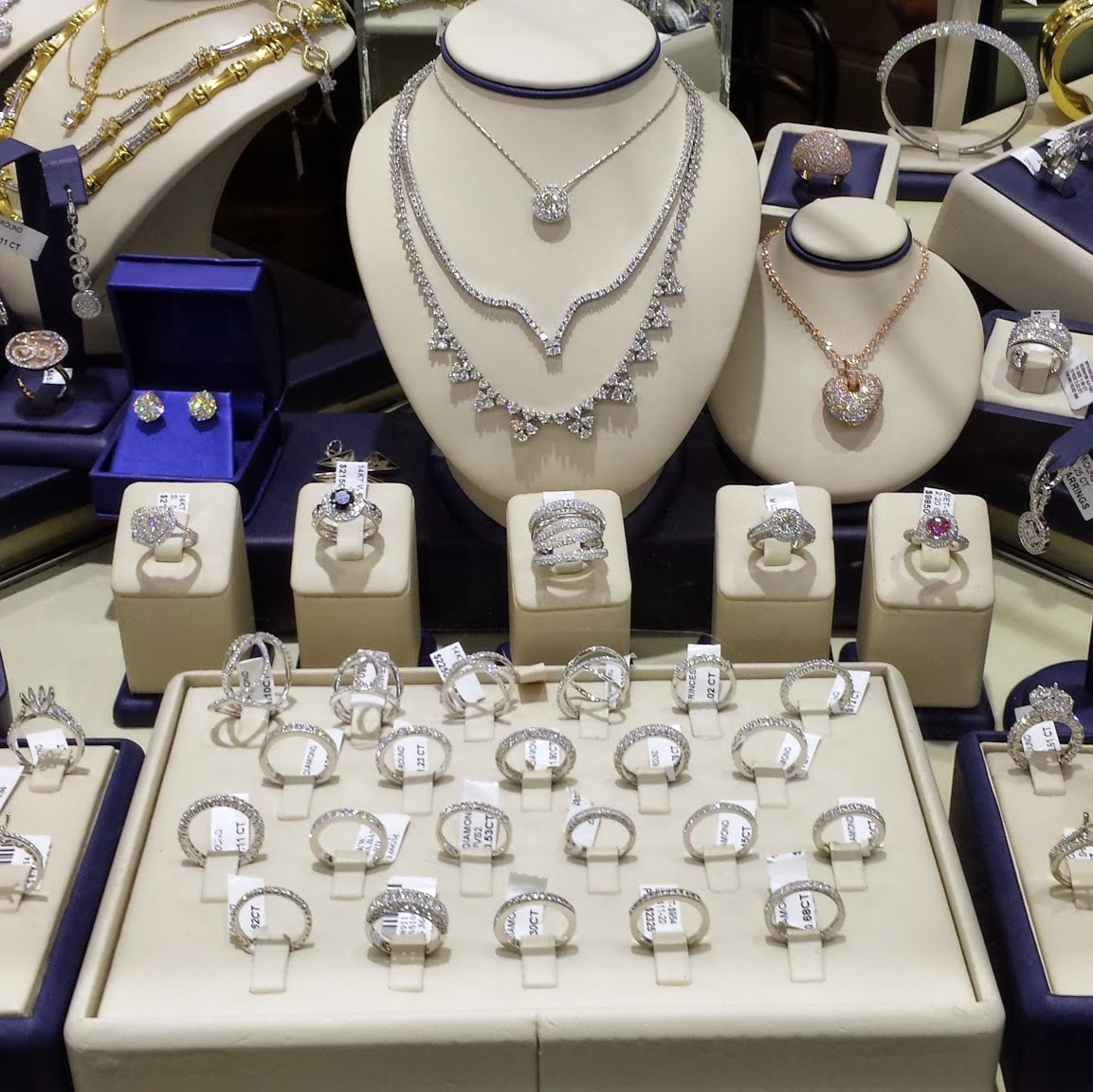 Photo of House of Diamonds in Woodbridge Township City, New Jersey, United States - 1 Picture of Point of interest, Establishment, Store, Jewelry store