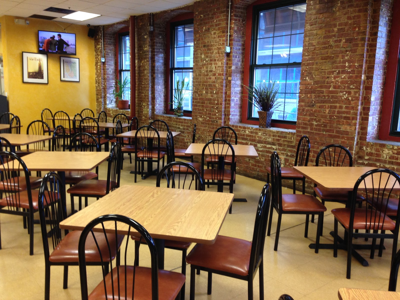 Photo of Cafe 28 in Yonkers City, New York, United States - 1 Picture of Restaurant, Food, Point of interest, Establishment, Store, Meal takeaway, Cafe
