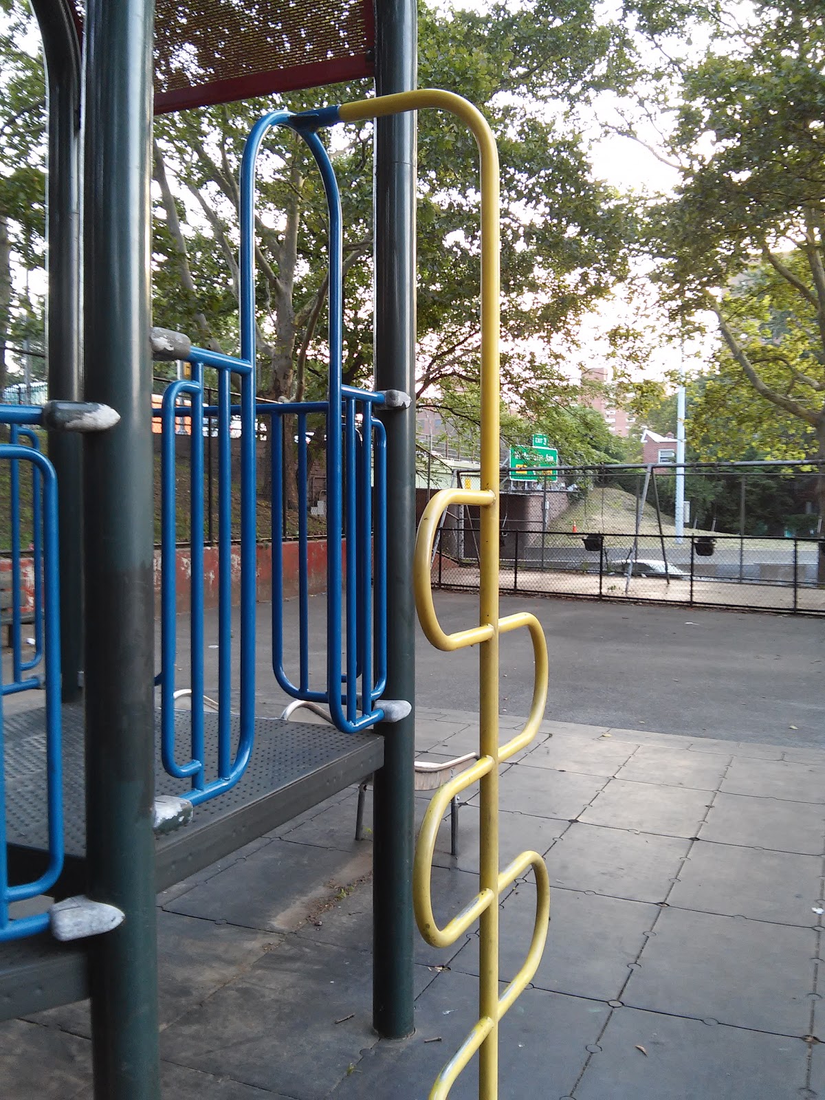 Photo of Metcalf Playground (Park) in Bronx City, New York, United States - 10 Picture of Point of interest, Establishment, Park