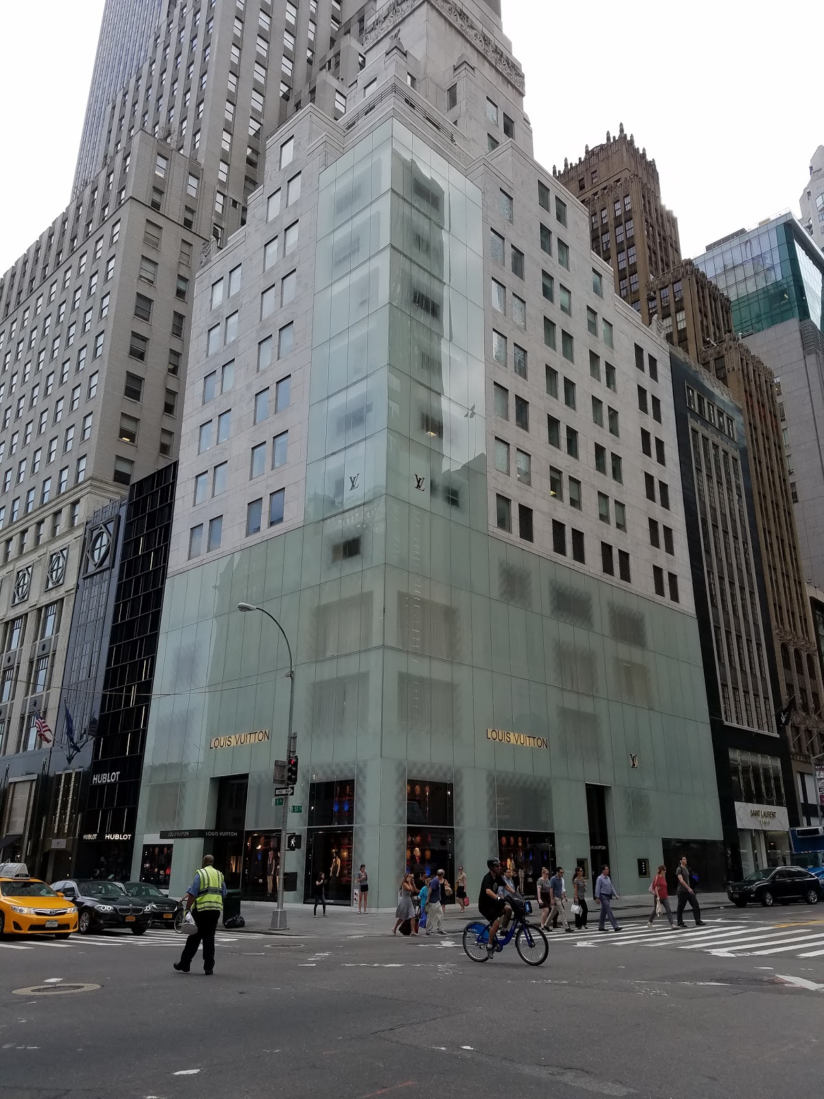 Photo of Louis Vuitton New York 5th Avenue in New York City, New York, United States - 1 Picture of Point of interest, Establishment, Store