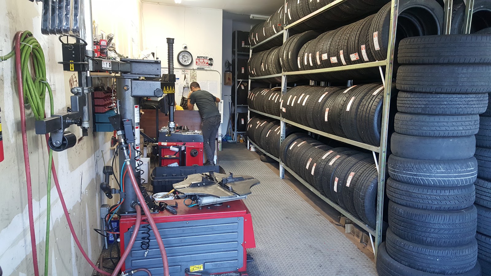 Photo of GLB TIRE SHOP in Kings County City, New York, United States - 2 Picture of Point of interest, Establishment, Store, Car repair