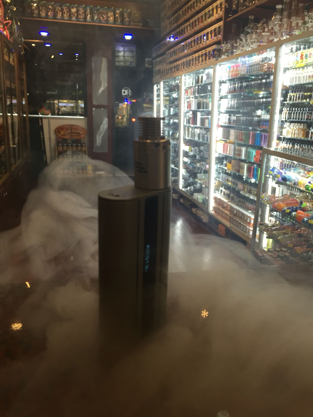 Photo of smoke n vape2 in New York City, New York, United States - 6 Picture of Point of interest, Establishment, Store