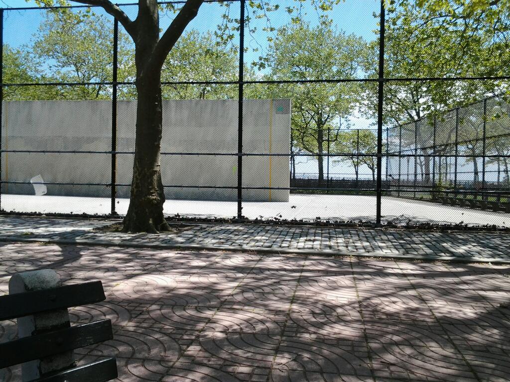 Photo of Manhattan Beach Park in Brooklyn City, New York, United States - 9 Picture of Point of interest, Establishment, Park