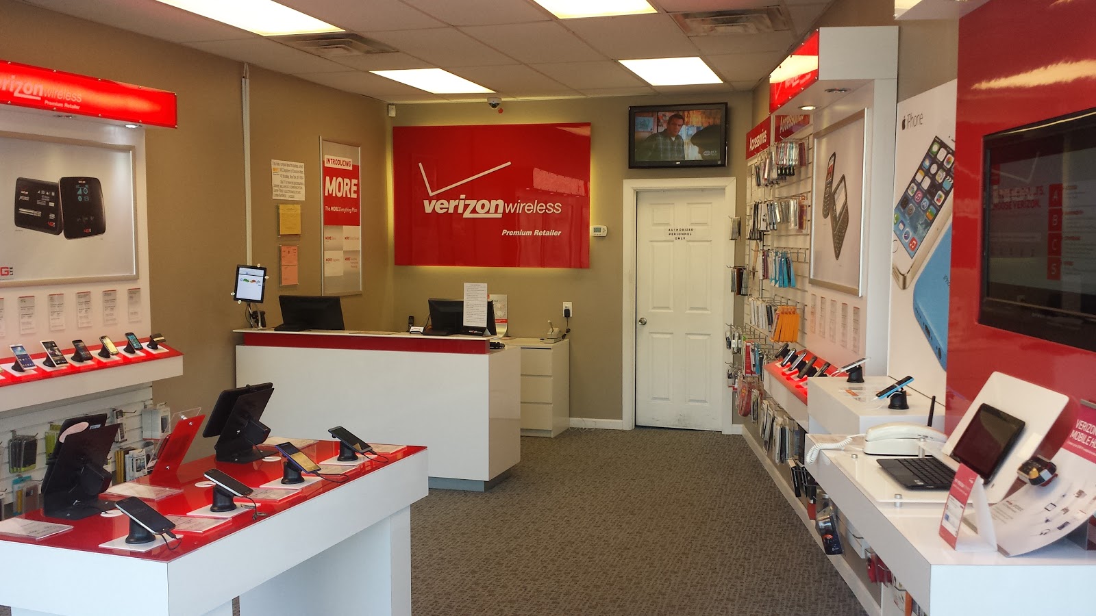 Photo of Verizon Wireless in Glen Oaks City, New York, United States - 2 Picture of Point of interest, Establishment, Store