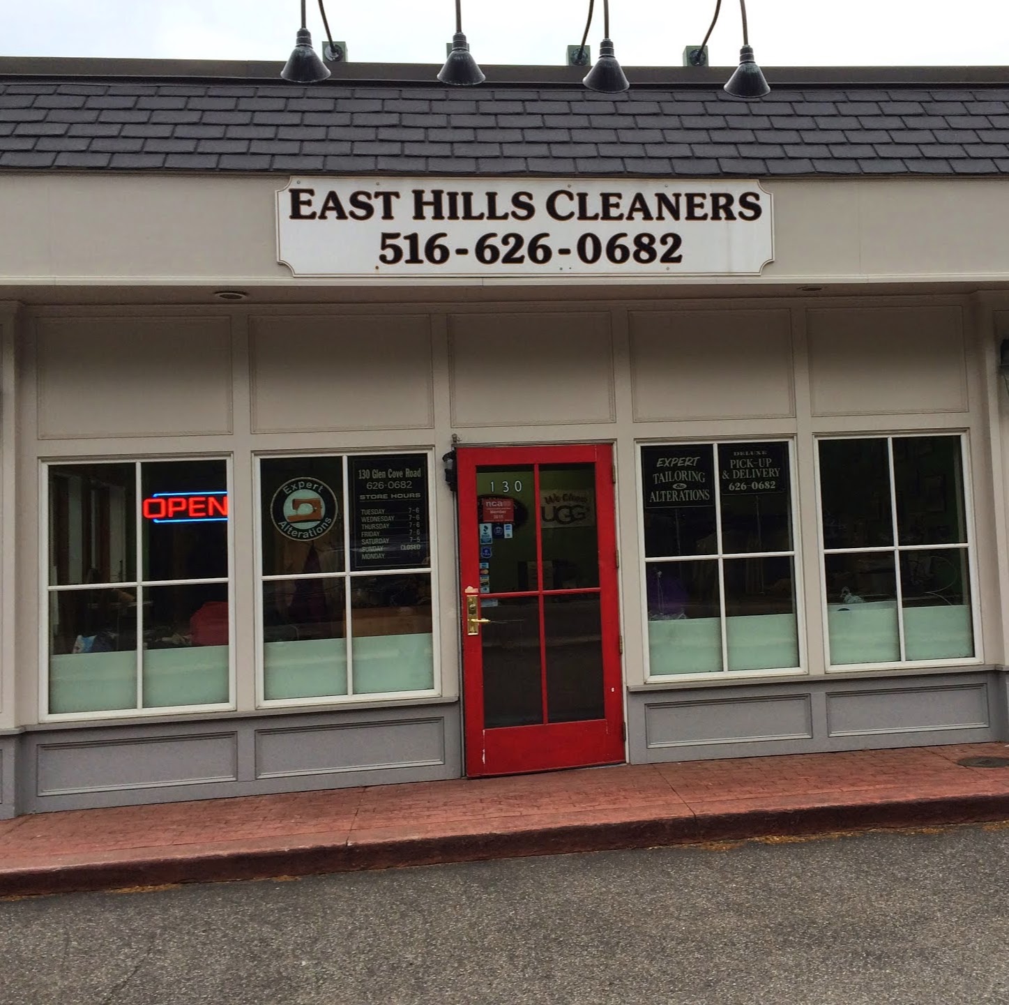 Photo of East Hills Cleaners in Roslyn Heights City, New York, United States - 1 Picture of Point of interest, Establishment, Laundry
