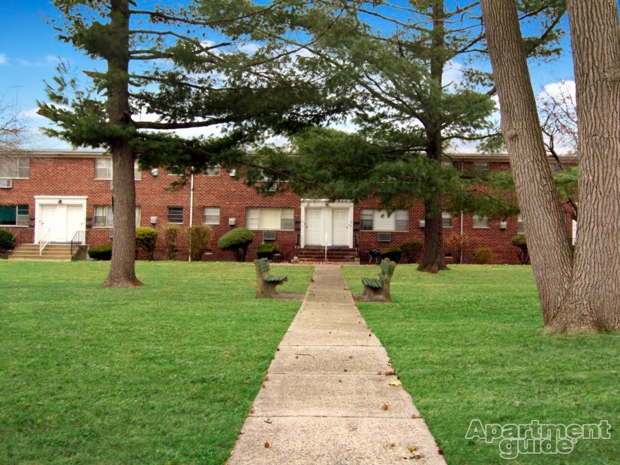 Photo of Lexington Village Apartments in Clark City, New Jersey, United States - 5 Picture of Point of interest, Establishment, Real estate agency