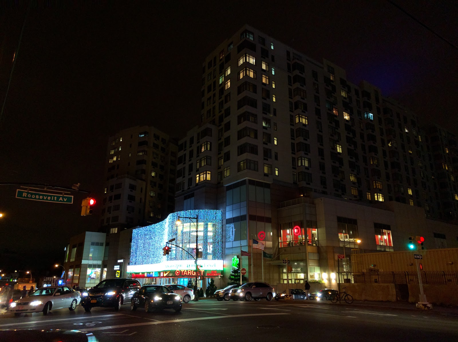 Photo of The Shops at SkyView Center in New York City, New York, United States - 2 Picture of Point of interest, Establishment, Shopping mall