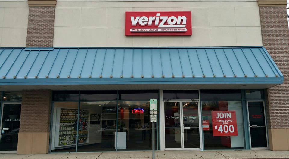 Photo of Verizon Wireless in Paramus City, New Jersey, United States - 2 Picture of Point of interest, Establishment, Store