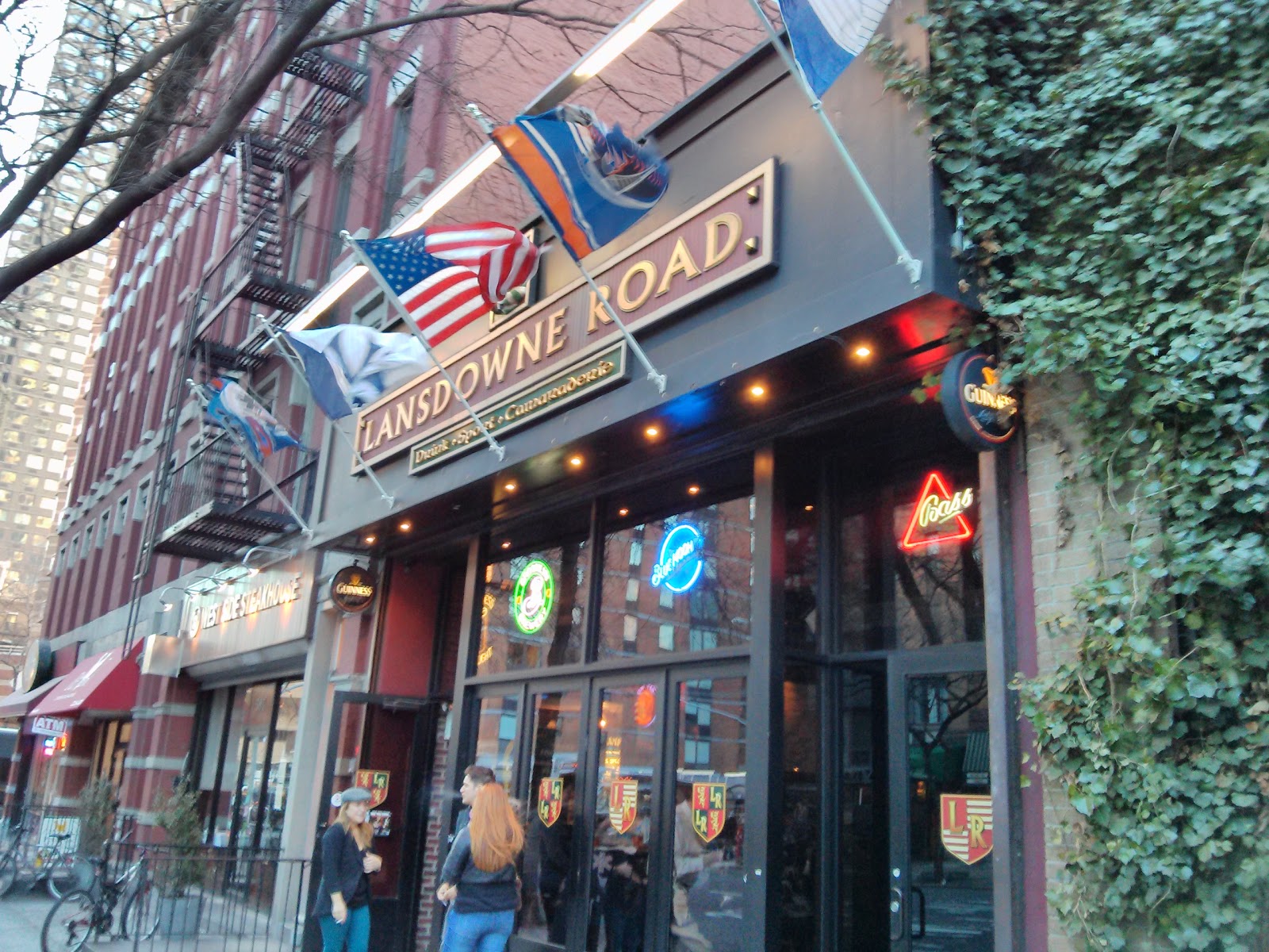Photo of Lansdowne Road in New York City, New York, United States - 1 Picture of Restaurant, Food, Point of interest, Establishment, Bar