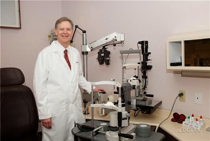 Photo of Excel Eye Care Center: Haberman James E MD in Union City, New Jersey, United States - 3 Picture of Point of interest, Establishment, Health, Doctor