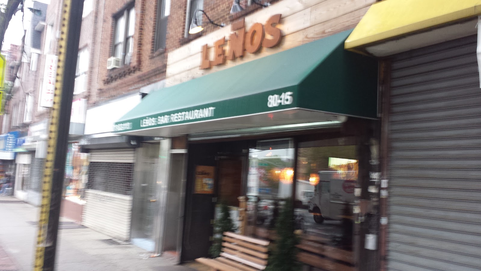 Photo of Lenos in Flushing City, New York, United States - 5 Picture of Restaurant, Food, Point of interest, Establishment, Bar