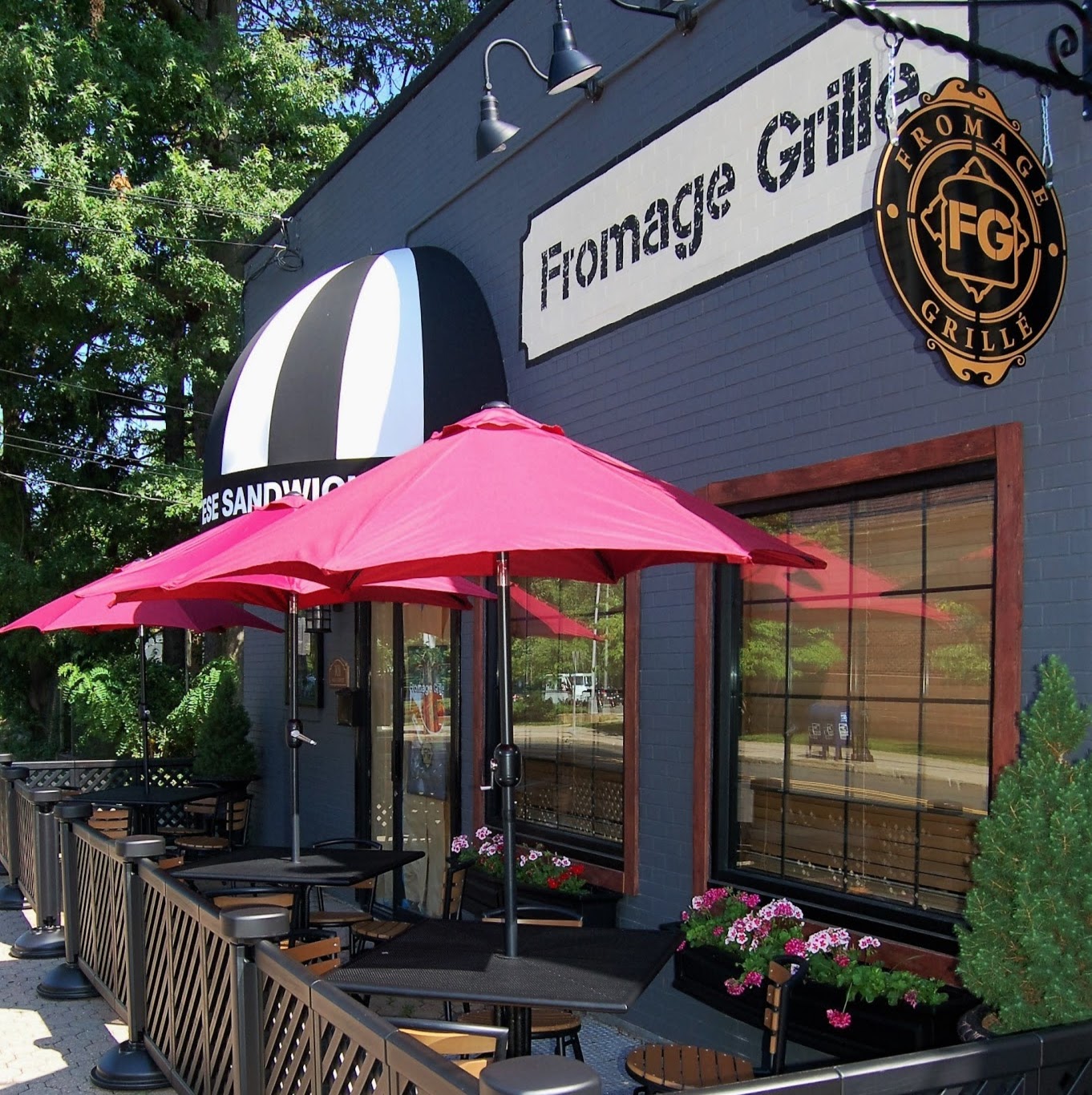 Photo of Fromage Grillé - Gourmet Grilled Cheese Sandwiches in Cranford City, New Jersey, United States - 1 Picture of Restaurant, Food, Point of interest, Establishment