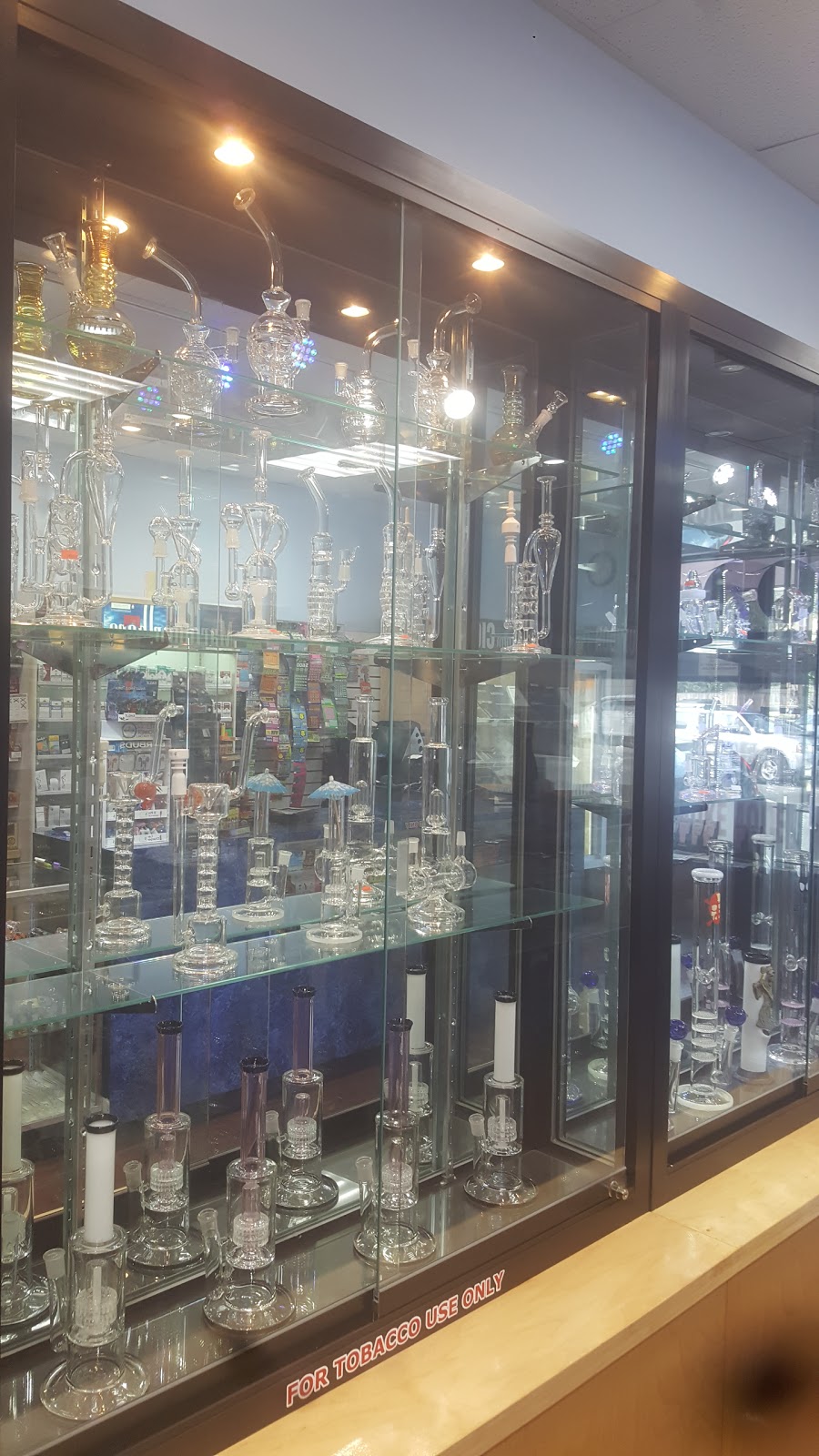 Photo of Smoke shop in Garden City, New York, United States - 6 Picture of Point of interest, Establishment, Store