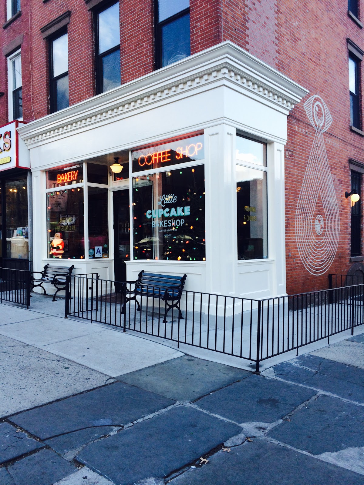 Photo of Little Cupcake Bakeshop in Kings County City, New York, United States - 3 Picture of Food, Point of interest, Establishment, Store, Cafe, Bakery