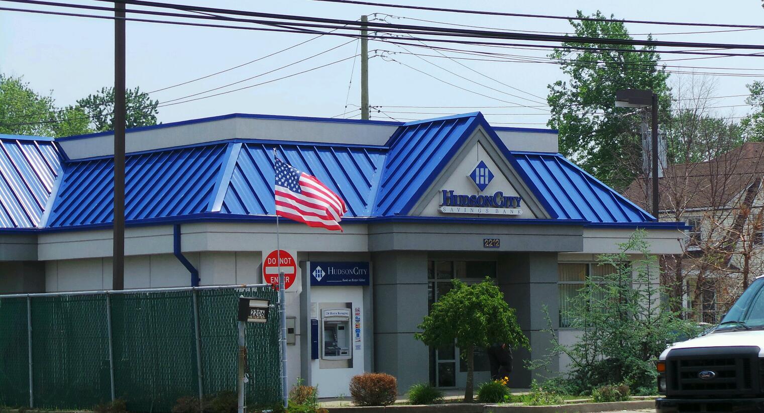 Photo of Hudson City Savings Bank in Staten Island City, New York, United States - 1 Picture of Point of interest, Establishment, Finance, Atm, Bank