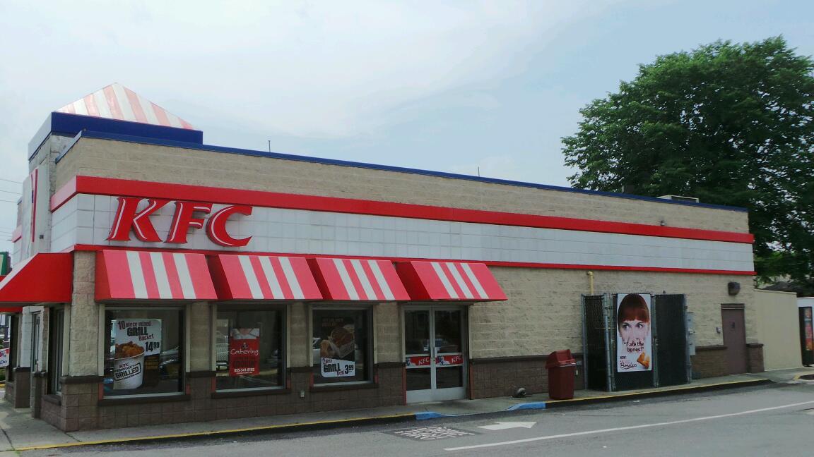 Photo of KFC in Staten Island City, New York, United States - 1 Picture of Restaurant, Food, Point of interest, Establishment, Meal takeaway