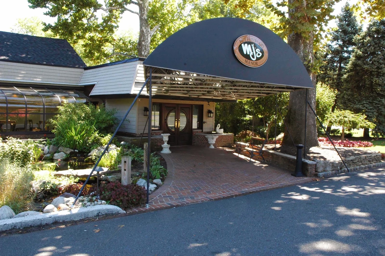 Photo of MJ's at Buttonwood Manor in Matawan City, New Jersey, United States - 1 Picture of Restaurant, Food, Point of interest, Establishment, Bar