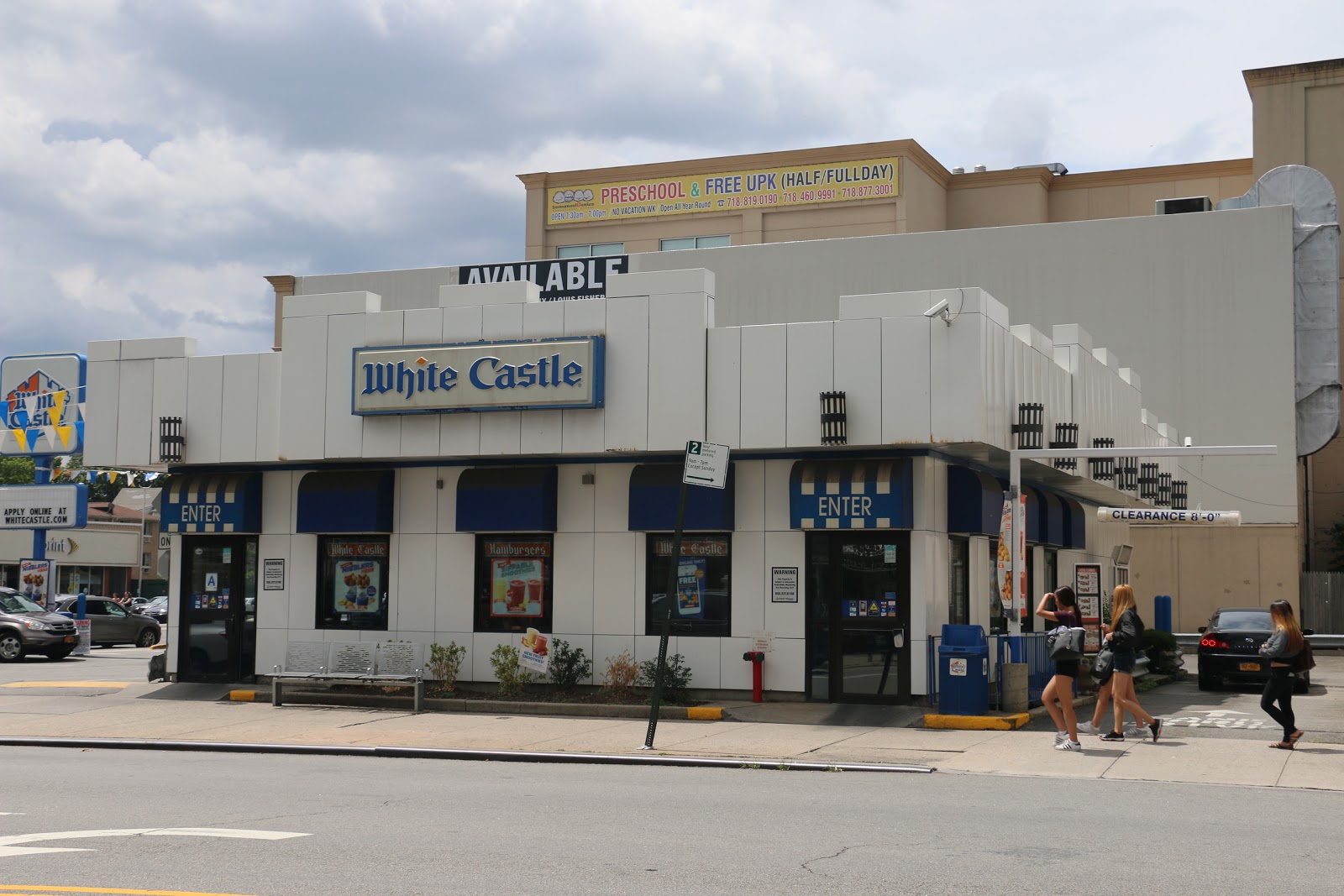 Photo of White Castle in Queens City, New York, United States - 1 Picture of Restaurant, Food, Point of interest, Establishment
